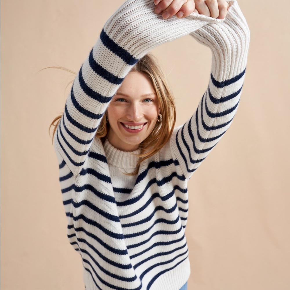 La Ligne Marin Sweater | US M | Cream/Navy Striped Wool & Cashmere Crewneck - Picture 11 of 16